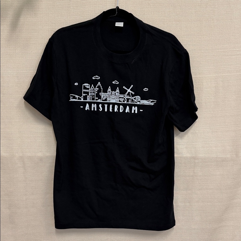 Source Unknown Black Amsterdam Skyline Tee